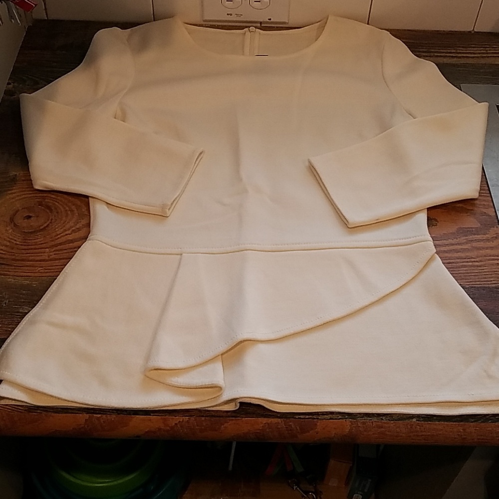 ST JOHN Milano knit blouse